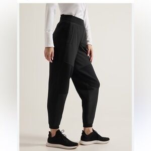 Athleta Get Set Hybrid Black Track Joggers Large